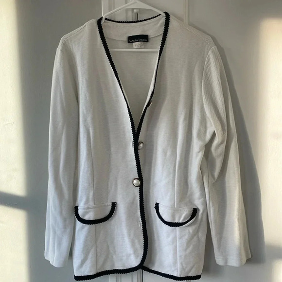 Classic White Pearl Cardigan L - Picture 1 of 5